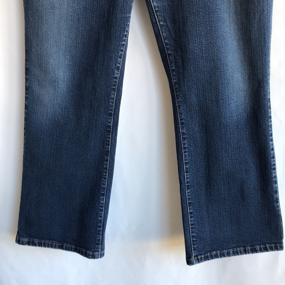 Levi’s 550 red tab relaxed boot cut blue jeans, size 14S - Picture 4 of 11